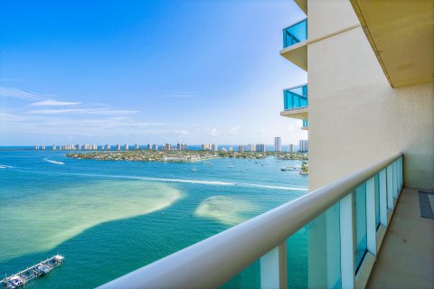 Condominio en venta en Riviera Beach, Florida, 3 dormitorios, 167.5 m2 № 703903 - foto 27