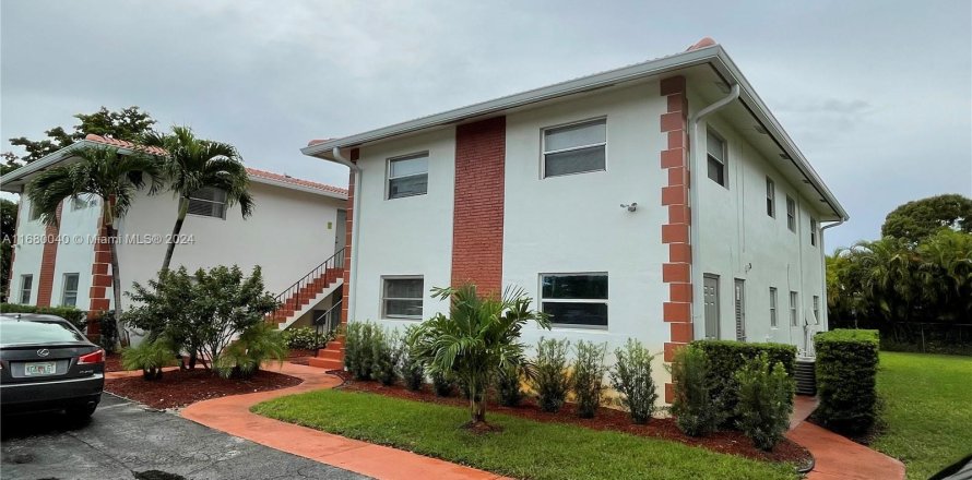 Condo in Coral Springs, Florida, 2 bedrooms  № 1409244