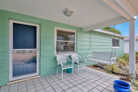 Casa en venta en Hudson, Florida, 2 dormitorios, 128.21 m2 № 1336631 - foto 5