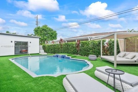 Casa en venta en Miami, Florida, 4 dormitorios, 111.85 m2 № 1415721 - foto 13