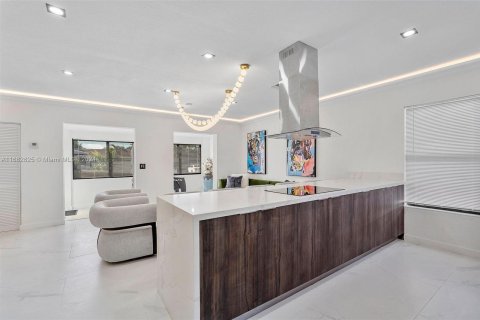 Casa en venta en Miami, Florida, 4 dormitorios, 111.85 m2 № 1415721 - foto 4