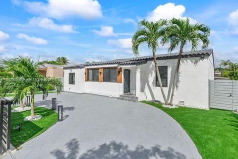 Casa en venta en Miami, Florida, 4 dormitorios, 111.85 m2 № 1415721 - foto 7