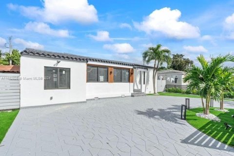 Casa en venta en Miami, Florida, 4 dormitorios, 111.85 m2 № 1415721 - foto 16