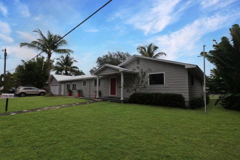 House in Stuart, Florida 3 bedrooms, 202.53 sq.m. № 952508 - photo 24