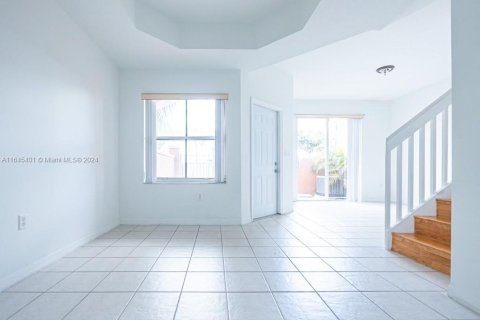 Touwnhouse à vendre à Pembroke Pines, Floride: 3 chambres, 129.23 m2 № 1328335 - photo 12