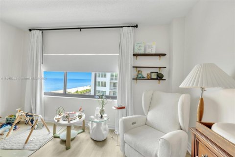 Condominio en venta en Miami Beach, Florida, 3 dormitorios, 180.69 m2 № 1328289 - foto 21