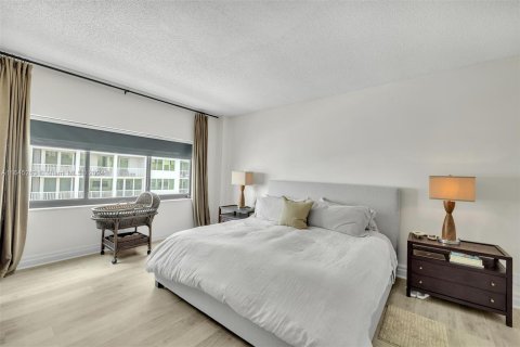 Copropriété à vendre à Miami Beach, Floride: 3 chambres, 180.69 m2 № 1328289 - photo 13