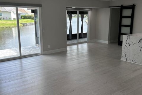 Copropriété à vendre à Fort Myers, Floride: 2 chambres, 111.48 m2 № 1088126 - photo 10