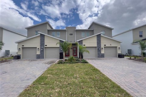 Copropriété à vendre à Davenport, Floride: 3 chambres, 166.11 m2 № 1088089 - photo 1