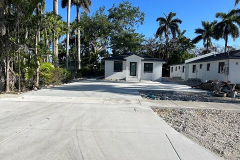 Villa ou maison à louer à Florida City, Floride: 3 chambres, 116.13 m2 № 1345934 - photo 1