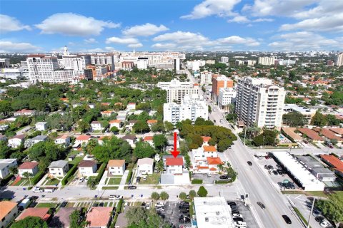 Immobilier commercial à vendre à Miami, Floride: 225.57 m2 № 1345865 - photo 9