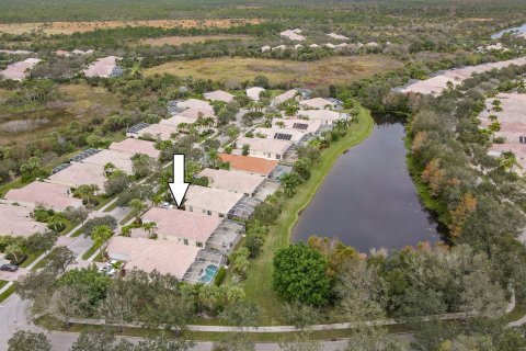 House in Hobe Sound, Florida 3 bedrooms, 184.69 sq.m. № 914264 - photo 24