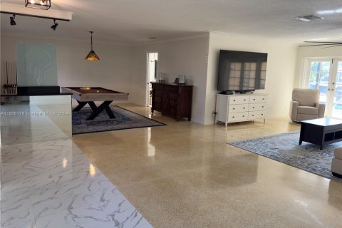 House in Fort Lauderdale, Florida 3 bedrooms, 213.77 sq.m. № 1379147 - photo 8