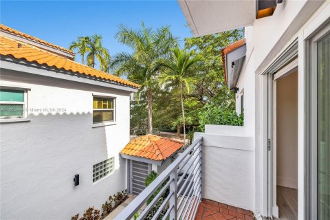 Adosado en venta en Miami Beach, Florida, 3 dormitorios, 141.21 m2 № 1379092 - foto 27