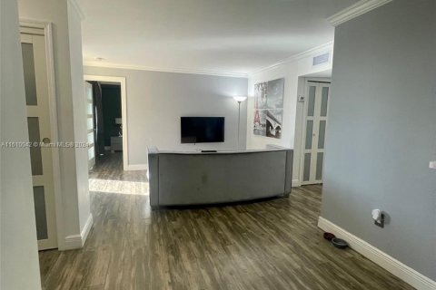 Condominio en venta en Miami, Florida, 2 dormitorios, 83.43 m2 № 1233812 - foto 1