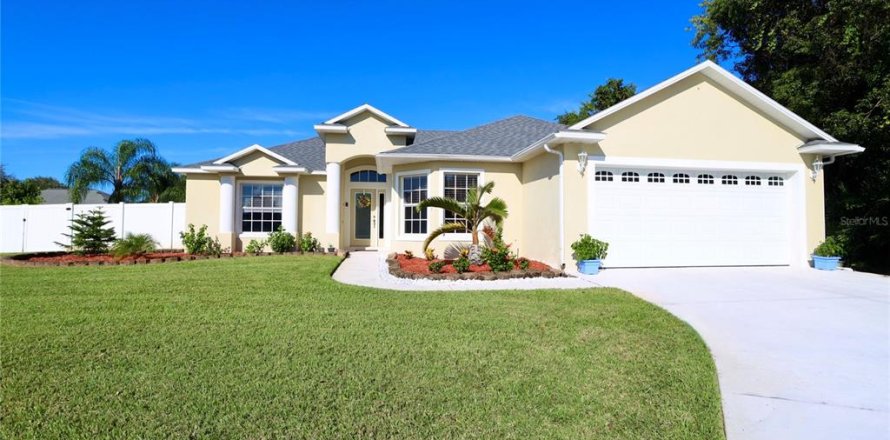 Casa en Saint Cloud, Florida 3 dormitorios, 147.25 m2 № 1395546