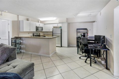 Condo in Coconut Creek, Florida, 2 bedrooms  № 1290795 - photo 9