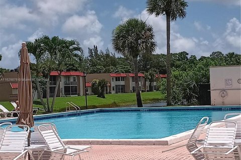 Copropriété à vendre à West Palm Beach, Floride: 2 chambres, 83.52 m2 № 1290797 - photo 13