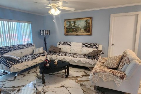 Copropriété à vendre à West Palm Beach, Floride: 2 chambres, 83.52 m2 № 1290797 - photo 1