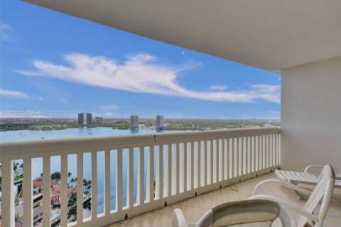 Condominio en venta en Aventura, Florida, 3 dormitorios, 157.56 m2 № 1135587 - foto 4