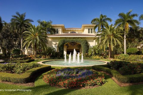 House in Boca Raton, Florida 6 bedrooms, 311.87 sq.m. № 1096630 - photo 2