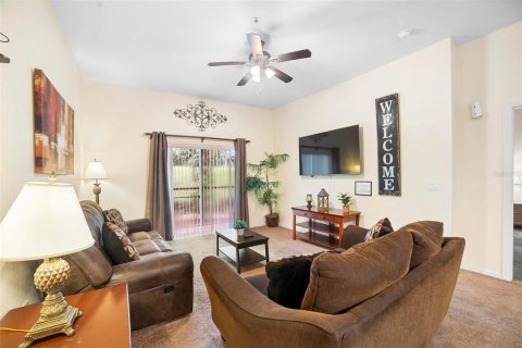 Condo in Davenport, Florida, 2 bedrooms  № 1371793 - photo 10