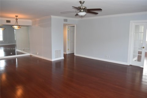 Condo in Fort Lauderdale, Florida, 3 bedrooms  № 1240286 - photo 5