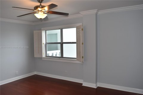 Condo in Fort Lauderdale, Florida, 3 bedrooms  № 1240286 - photo 19