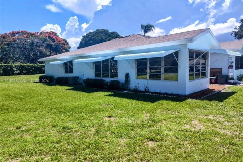 Villa ou maison à vendre à Delray Beach, Floride: 2 chambres, 110.18 m2 № 1237758 - photo 1