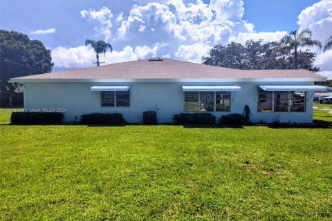 Villa ou maison à vendre à Delray Beach, Floride: 2 chambres, 110.18 m2 № 1237758 - photo 3