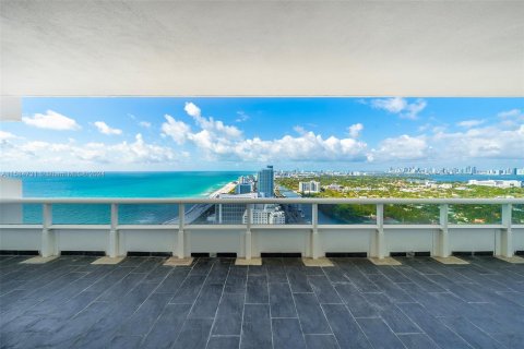 Copropriété à vendre à Miami Beach, Floride: 2 chambres, 148.64 m2 № 1171932 - photo 16