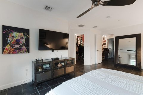 Townhouse in Fort Lauderdale, Florida 3 bedrooms, 221.48 sq.m. № 940348 - photo 28