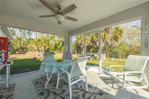 Villa ou maison à vendre à North Port, Floride: 3 chambres, 139.26 m2 № 1341681 - photo 30