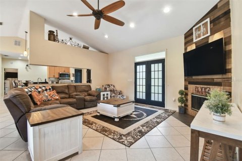 Casa en venta en Thonotosassa, Florida, 3 dormitorios, 171.4 m2 № 1370148 - foto 12