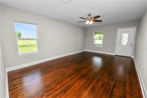 Casa en venta en Bowling Green, Florida, 4 dormitorios, 225.2 m2 № 1393066 - foto 19