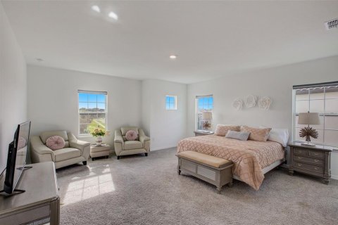 Casa en venta en Kissimmee, Florida, 6 dormitorios, 393.16 m2 № 875275 - foto 26