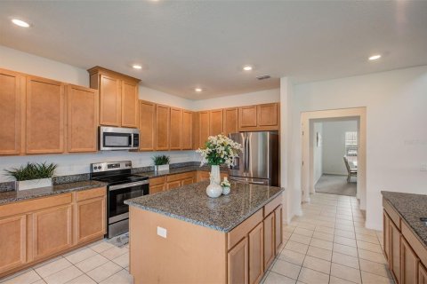 Casa en venta en Kissimmee, Florida, 6 dormitorios, 393.16 m2 № 875275 - foto 15