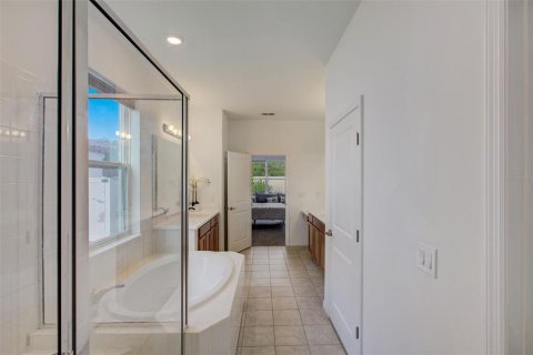 Casa en venta en Kissimmee, Florida, 6 dormitorios, 393.16 m2 № 875275 - foto 21