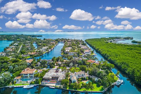 Villa ou maison à vendre à Coral Gables, Floride: 5 chambres, 371.33 m2 № 837116 - photo 5