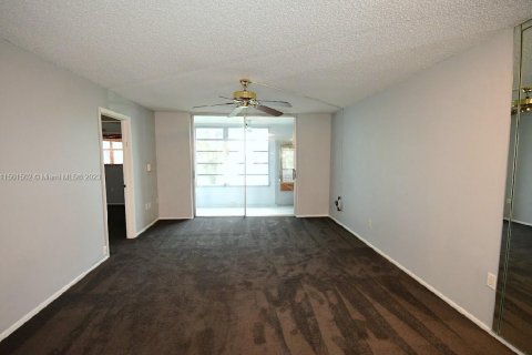 Copropriété à vendre à Sunrise, Floride: 2 chambres, 78.97 m2 № 908917 - photo 26