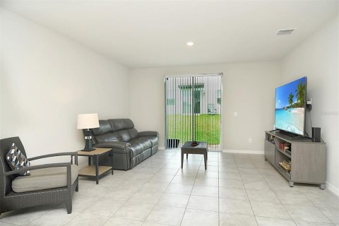 Casa en venta en Davenport, Florida, 4 dormitorios, 156.82 m2 № 1255293 - foto 9