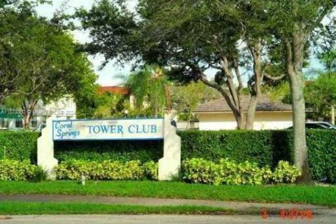 Condo in Coral Springs, Florida, 1 bedroom  № 1135796 - photo 1