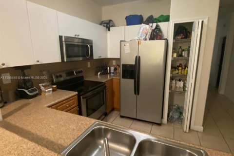 Condo in Homestead, Florida, 3 bedrooms  № 1173661 - photo 5