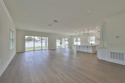 Villa ou maison à vendre à Tampa, Floride: 4 chambres, 322.09 m2 № 1409903 - photo 13