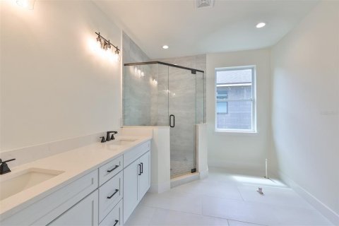 Casa en venta en Tampa, Florida, 4 dormitorios, 322.09 m2 № 1409903 - foto 19