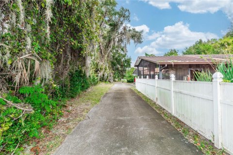 House in DeLand, Florida 3 bedrooms, 120.68 sq.m. № 1433558 - photo 4