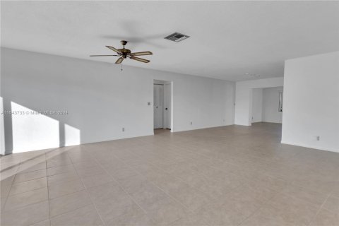 Casa en venta en Delray Beach, Florida, 3 dormitorios, 178.09 m2 № 1325847 - foto 9