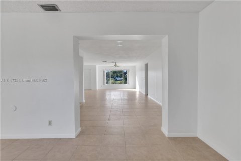 Villa ou maison à vendre à Delray Beach, Floride: 3 chambres, 178.09 m2 № 1325847 - photo 13