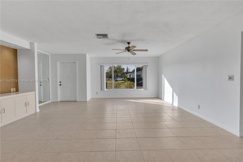 Casa en venta en Delray Beach, Florida, 3 dormitorios, 178.09 m2 № 1325847 - foto 10