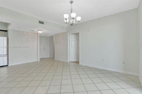 Copropriété à vendre à Miami, Floride: 2 chambres, 78.22 m2 № 1358717 - photo 10